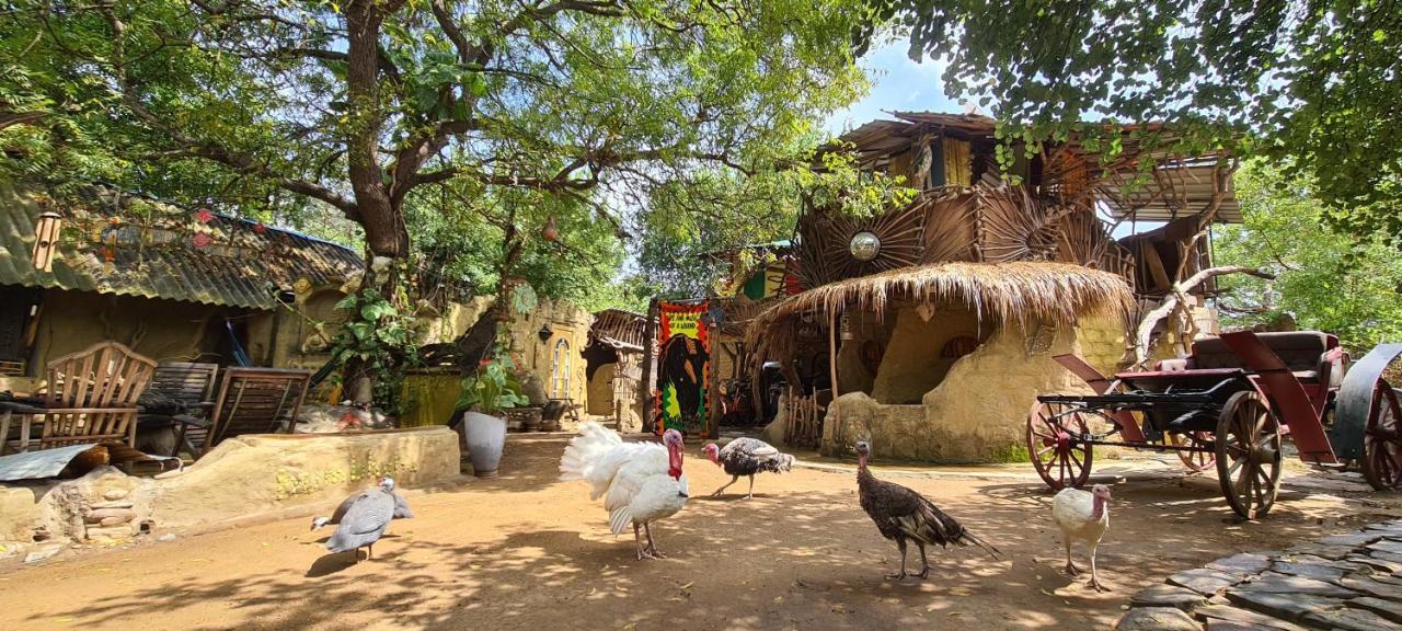 Humbhaha Jungle Yala Nature Eco Resort Kataragama Buitenkant foto
