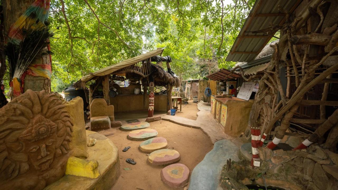 Humbhaha Jungle Yala Nature Eco Resort Kataragama Buitenkant foto