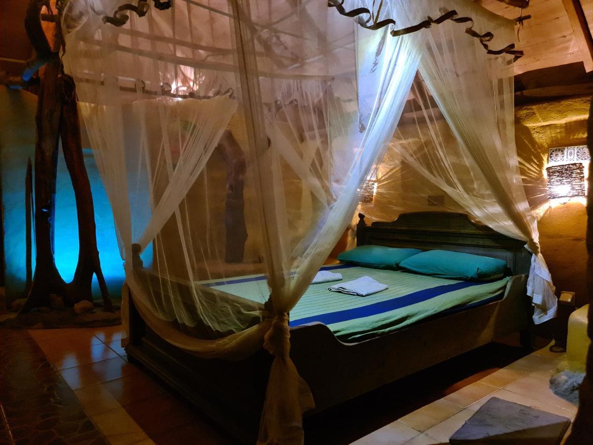 Humbhaha Jungle Yala Nature Eco Resort Kataragama Buitenkant foto