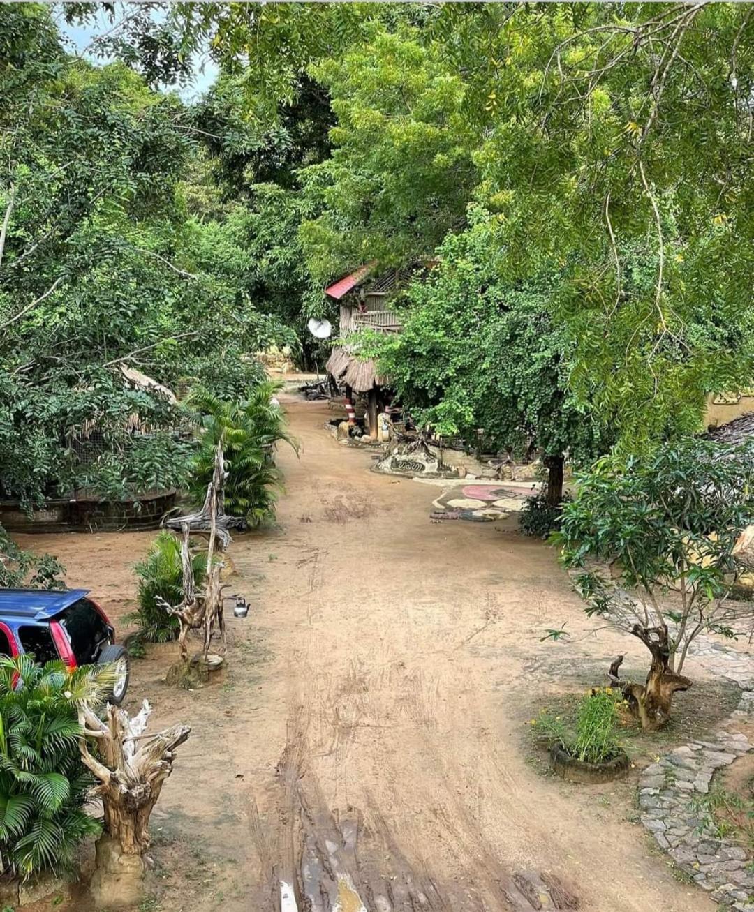 Humbhaha Jungle Yala Nature Eco Resort Kataragama Buitenkant foto